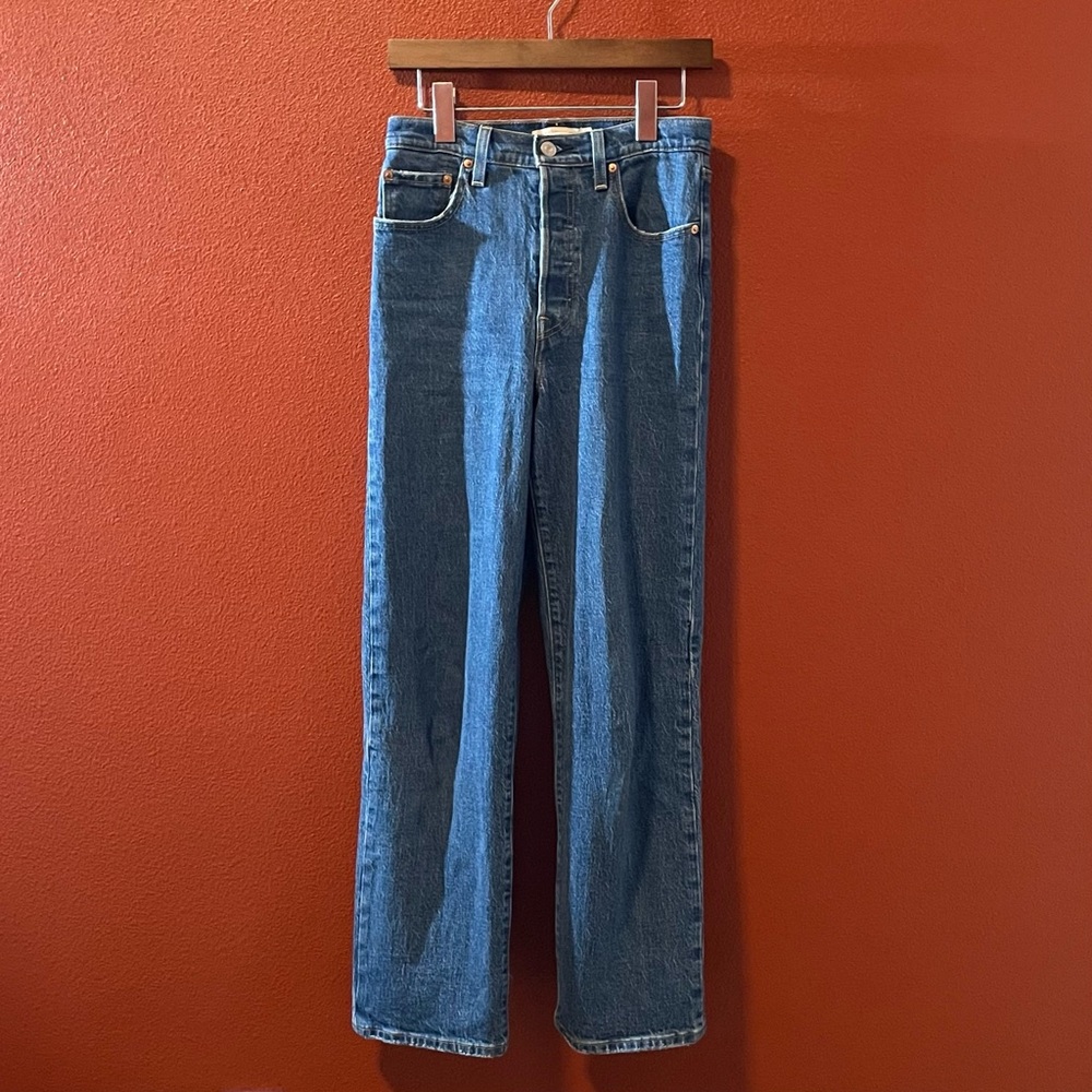 Levi’s Big E Premium Women’s The Ribcage Straight Leg Ankle Cut Button Fly Jeans